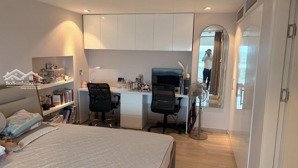 bán căn pentstudio tây hồ. diện tích 154m2. thiết kế duplex thông tầng rất đẹp, view cầu nhật tân