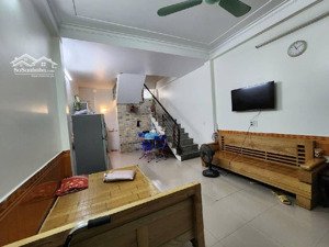 bán nhà riêng tại ngọc thụy, 6,6 tỷ, 32m2, mặt tiền 4m, pháp lý đầy đủ, hàng hot