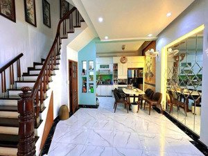 bán nhà phân lô quân đội , ô tô tránh , 67m2 giá 13.9 tỷ phố hoàng văn thái thanh xuân.