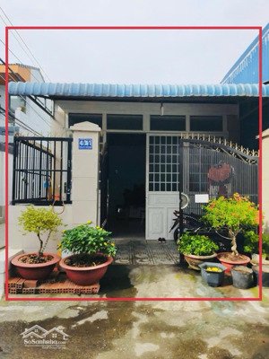 nhà bán 100m2 góc 2 mặt tiền đường 6m 3,6 tỷ bên hông bv tâm thần 2 phòng ngủ vị trí đẹp