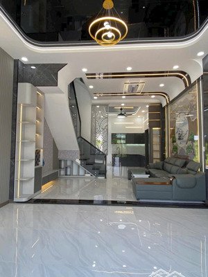 nhà 2 tầng hxh đối diện van phúc cty quốc lộ 13 50m2 giá nhỉnh 4 tỷ