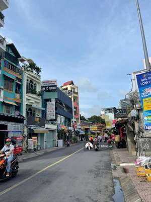 vô địch thị trường! mặt tiền phan văn trị, bt (dt: 155m2 vuông vức) xd mới 5 tầng. chỉ 24 tỷ tl.