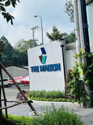 chủ nhà cần bán căn hộ 1 pn giá 1ty4 thuế bên nào bên đó chịu tốt nhất dự án . lh tú