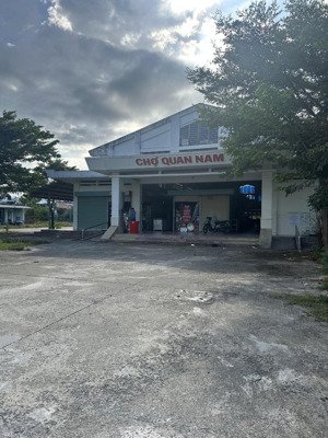 bán đất đới diện chợ kinh doanh buôn bán , đường 5m5, dt 125m2