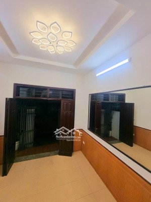 bán nhà hoàng hoa thám ba đình dt 41 m 3 ngủ gần phố ngõ thoáng đẹp giá chỉ 7,999tỷ