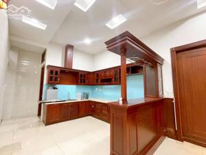 Bán nhà MTKD đường Lê Thúc Hoạch - DT: 8x20.5m - lửng 2 lầu còn mới - giá: 27 tỷ TL