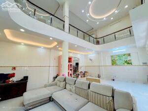 Bán nhà MT Dương Khuê ( ngay Lũy Bán Bích ) DT : 10x23m - 1 lầu sân thượng -Gía : 29 tỷ TL