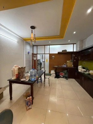 bán nhà ngõ 236 khương đình lô góc 63m2 x 5 tầng mt 5.2m kd siêu thị mini, giá 18.5 tỷ thanh xuân