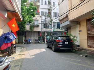 cô em cần bán gấp nhà trần duy hưng 48m2 x 5 tầng, ô tô tránh, kinh doanh vp cực đẹp. giá: 18.2 tỷ