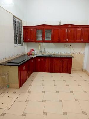 Nhà mặt ngõ 105 Bạch Mai, mặt chợ kinh doanh, 43m2 x 5T, giá 15.8 tỷ có TL, 0985868893