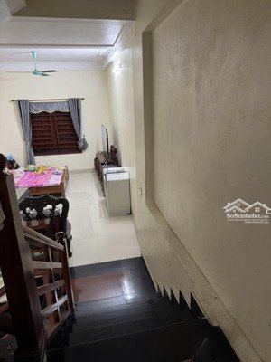 nhà riêng chính chủ 3n-4vs-1k, đầy đủ nội thật cơ bản cho từng phòng; gần chợ công viên trường học