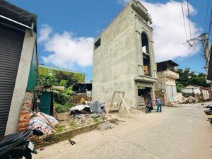 phường chương mỹ mặt kinh doanh trục chính chỉ hơn 2 tỷ 44,5m nở hậu , đường kinh doanh du