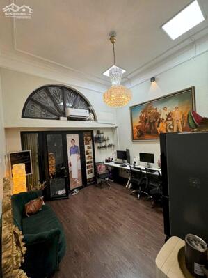 Bán nhà phố Tôn Đức Thắng 6.5 tỷ 30m2, 4 tầng cực đẹp mặt tiền 4.2m trung tâm Đống Đa