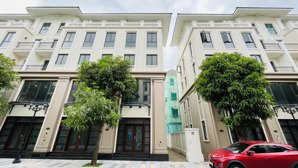 cần chuyển nhượng xẻ khe thời đại 91m2 vinhomes ocean park 3 vị trí trung tâm dự án giá 12.7 tỷ bp