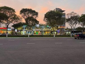 siêu vip biệt thự mặt tiền nguyễn sinh sắc giá siêu đẹp có veiw nhìn ra biển