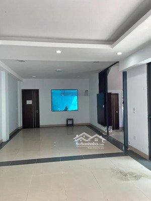 mặt phố vip trung tâm cầu giấy vỉa hè hai bên mặt tiền 6.5m 44,3 tỷ