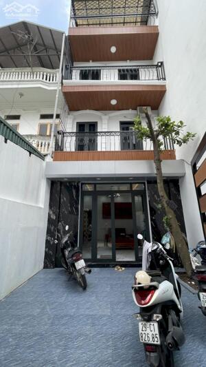 Bán nhà Chu Huy Mân,Phúc Đồng 4 tầng,103m,mt4.7m Vf3 vào nhà nhỉnh 12 tỷ