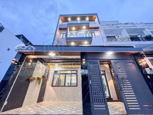 nhà phố 7,5x15m gần quận 7 diện tích rộng hiếm có, giá chỉ 8,9 tỷ có video thực tế