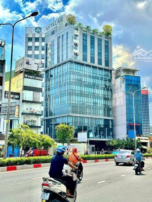 mặt tiền ngang 27m đường cộng hoà tân bình ngay nhà ga t3 tổng 1028m2 giá chỉ 340tr/m2