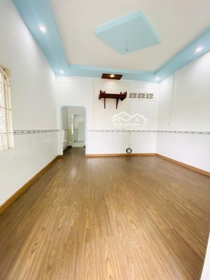 gấp!!! nhà c4 ( 9x24 )- sân oto, hẻm nhựa, thủ dầu, 3 đồng tl 3,59 tỷ