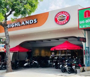 ngang 20m cực đẹp. bán nhà góc 2 mặt tiền thảo điền, quận 2. dt:519m2(20x25m). giá: 69 tỷ(132tr/m2)