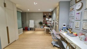 nhà lô góc đường nguyễn sơn - 6 tầng - mặt tiền rộng - kinh doanh đỉnh chóp.