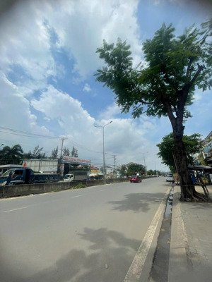 bán lô đất sổ cá nhân mặt tiền liên phường quận 9 giá 28 tỷ - 144m2 xây 8 tầng