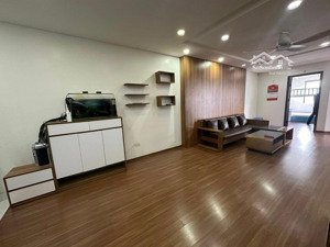 anh chị chuyển vào nam cần chuyển nhượng lại căn hộ 3pn view hồ yên sở cạnh hồng hà