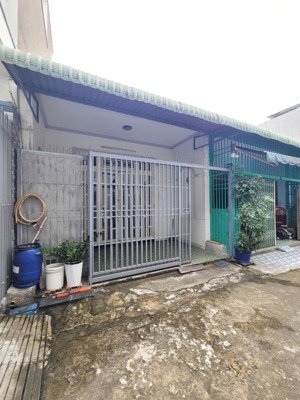 bán nhà cấp 4 đường ô tô, sổ hoàn công , gần big c go dĩ an