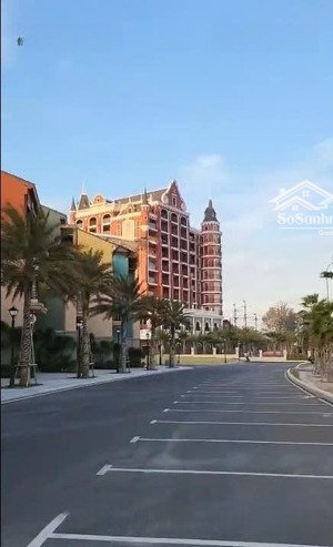 cần bán căn shophouse mặt biển dự án novaworld phan thiết, dòng tiền 55 tr/th