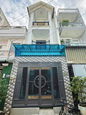 bán nhà 4pn , 4wc , hướng đông bắc - đường trường lưu , long trường , quận 9 _ dt : 65m2