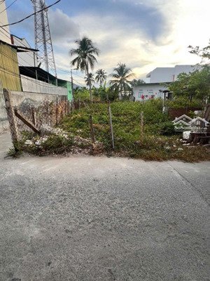 bán lô góc hẻm cách đường 23/10 chỉ 100m giá tốt, xem ngay