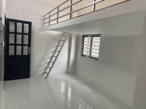 chính chủ còn 2 phòng có gác xếp giá tốt gò vấp