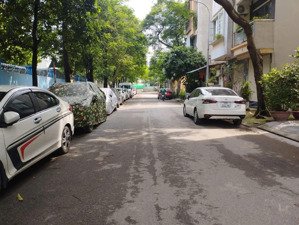 văn trì dòng tiền 100 triệu/tháng ,ô tô tránh 65m- giá 18.9 tỷ