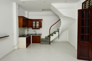 bán nhà hoàng mai ngõ nông 10m ra mặt phố 21,6m 5,38tỷ