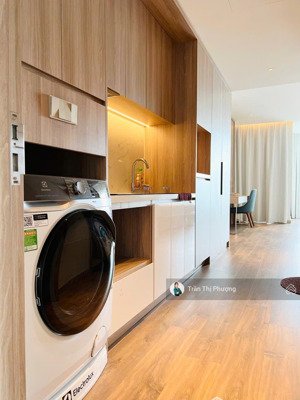 bán gấp trục a03 tòa a studio chính biển giá cắt lỗ 800tr duy nhất chỉ 2 tỷ 8 lh 