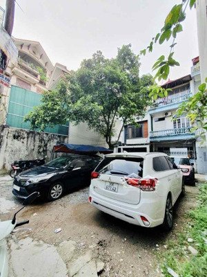 nhà đẹp phố cổ ngọc lâm - gara oto 7 chỗ - oto đỗ cửa - view thoáng - 52m - chỉ hơn 200tr/m