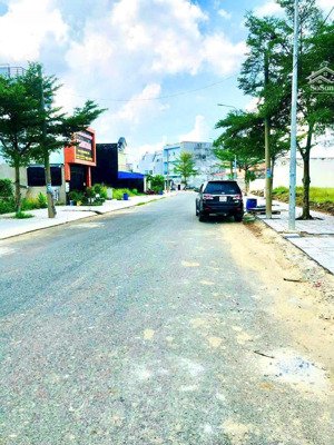 chính chủ kẹt tiền bán gấp nền đất khu tên lửa 2- tân đô. sổ riêng, sang tên