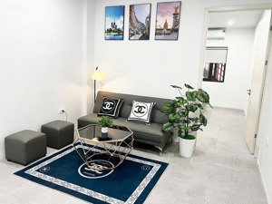 ngõ 16 hoàng cầu đống đa ô tô đỗ cửa