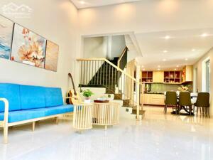 Bán nhà 2 tầng Lô góc đường Hóa Sơn, Hải Châu gần siêu thị Lotte Đà Nẵng