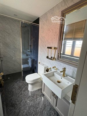 chính chủ bán villa 4,000m2 sân vườn, sông sài gòn - phạm văn đồng, giá tốt cho kh thiện chí