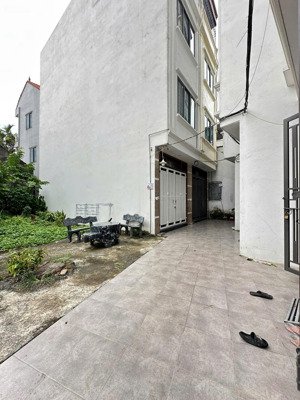 cần tiền bán gấp nhà biên giang, để lại nội thất, dt 36m2, 4 tầng. giá đầu tư chỉ 3,45 tỷ