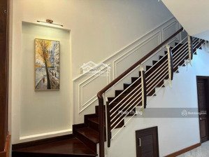 cần bán gấp mặt tiền cư xá lữ gia, dt: 4x20m trệt, 3 lầu, sân thượng, 5 pn, 5 wc, 16 tỷ tl