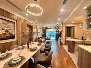 bán căn hộ cao cấp cạnh ciputra, 2 phòng ngủ 2 vệ sinh, view ciputra