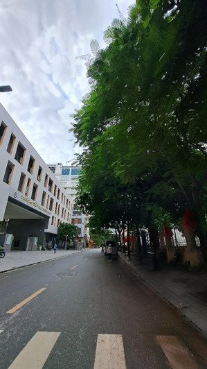 bán nhà hoàng quốc việt, cầu giấy ô tô tránh, kd sầm uất ngày đêm 81m, 4 tầng, mt 7m giá 42 tỷ 3