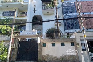 siêu phẩm biệt thự mini quận 10 hẻm rộng 12m, vị trí trung tâm, nhà mới đẹp