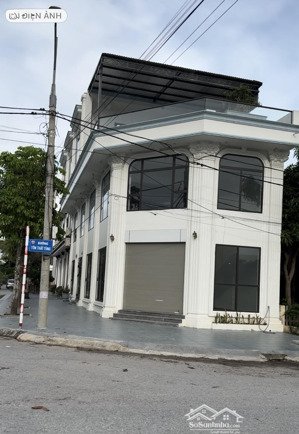 bán nhà ngay sau bệnh viện đa khoa quốc tế đồng văn diện tích 130 m2 mặt sàn , nhà 3 tầng .