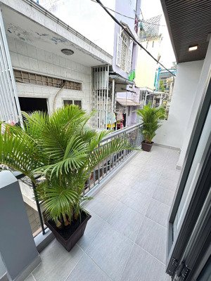 đh bách khoa 30m2 lý thường kiệt 4.4 tỷ quận tân bình nhà đẹp 2 pn hẻm 3m thông thoáng