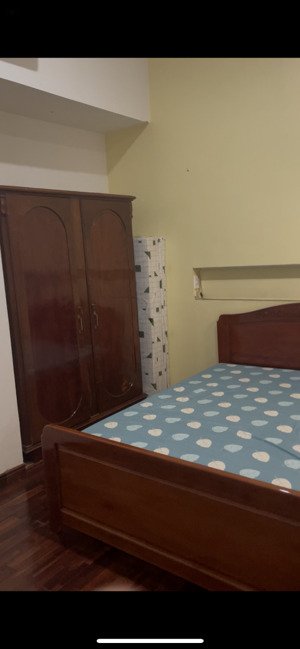 cần cho thuê nhà nằm trên quốc lộ 1, cách biển liên hương 10 xe máy, gần chợ biển - trung tâm.