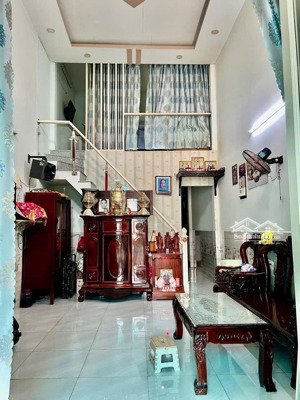 nhà hxh ấp đông, thới tam thôn 17, hóc môn, 4x20m, giá 3,68 tỷ tl